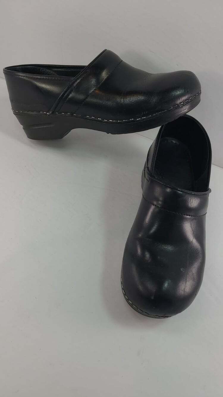 Dansko Professional Black Leather Women's Clogs Shoes Size 40 US-9.5/10